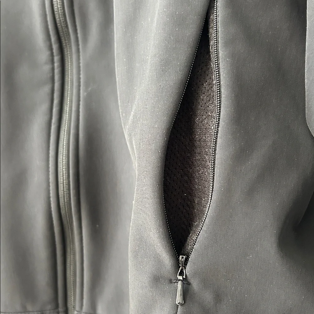 The North Face Women’s Apex Barrier Soft Shell Jacket - Picture 4 of 12